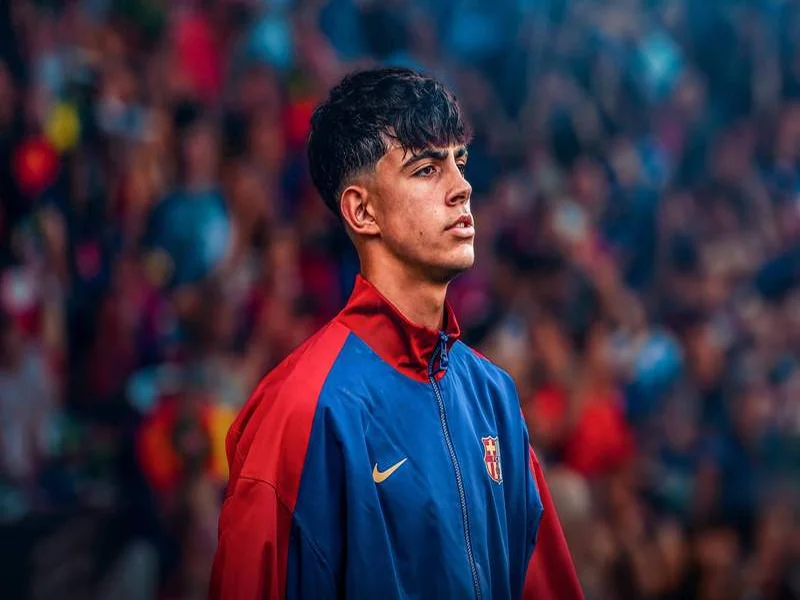 世体:巴萨不想让贝尔纳尔重蹈覆辙;球员团队冬窗会做评估